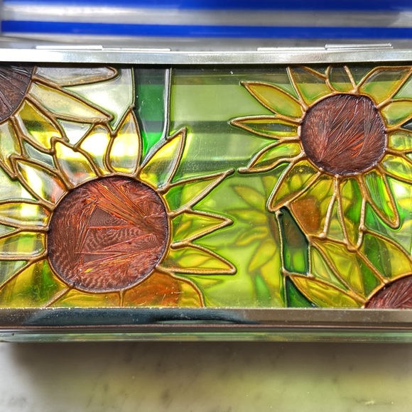 Glass and Mirror Sunflower Trinket Box - Picture 2 of 12